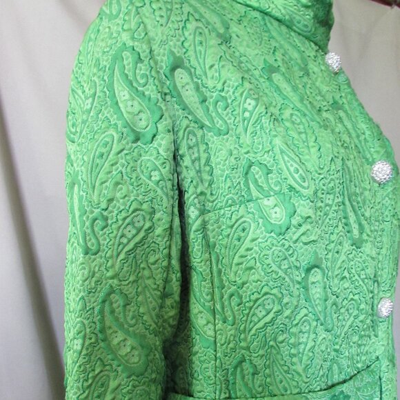 SALE Impressive 1960 Style Coat Dress in Lime Brocade - Picture 8 of 15